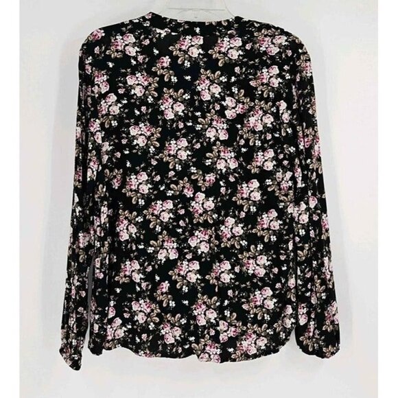 Love Fire Black Floral Lace Trim Elastic Wrist V-Neck Lightweight Top Sz M - Picture 2 of 6